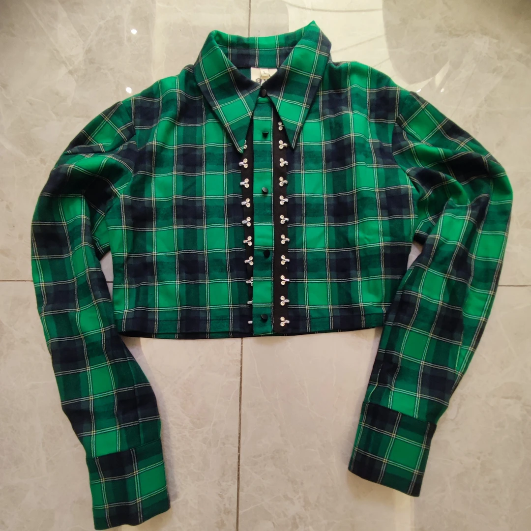 设计师短款小衬衫