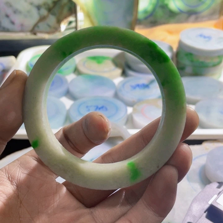 一***）定制翡翠未镶嵌手镯57