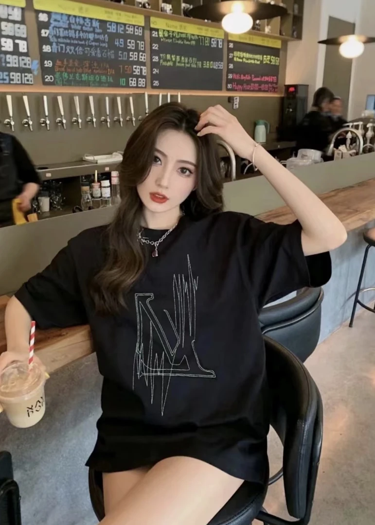 全新未使用 LouisVuitton/路易威登 图案印花圆领短袖/尺码L/000