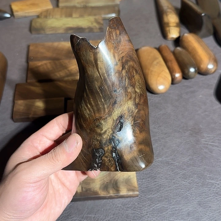 用***4阴沉木直播间一物一拍截图