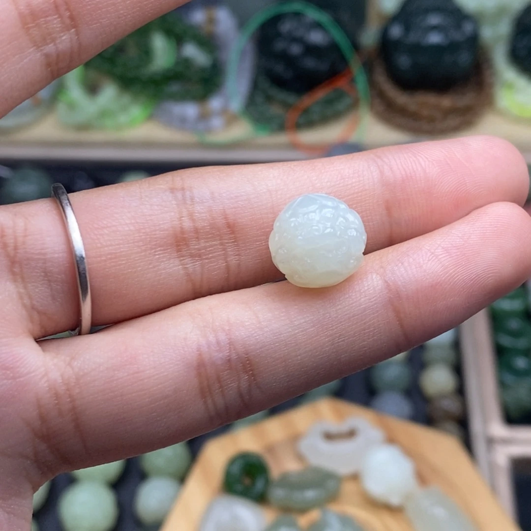 未镶嵌和田玉珠宝半成品