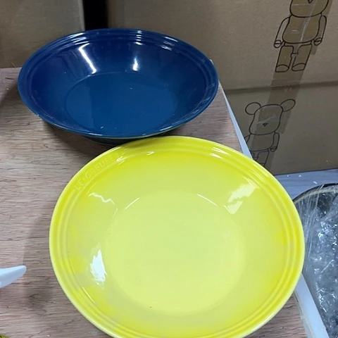 微瑕，不能明火，口径22，高度4篮，黄