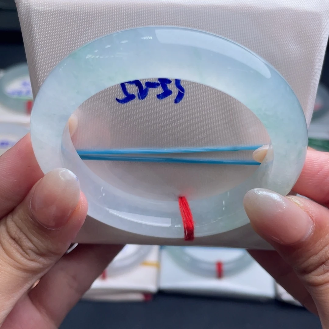 翡翠未镶嵌手镯38号
