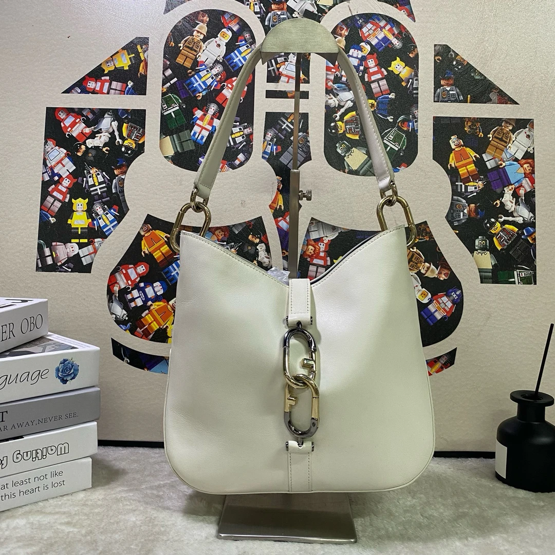 95新 FURLA/芙拉 21363单肩包26*21