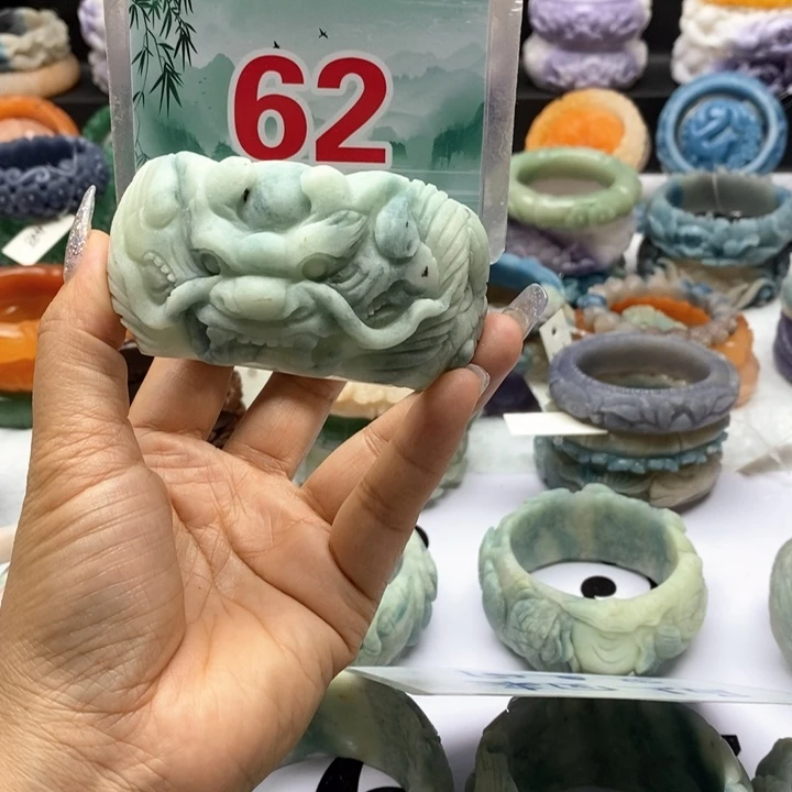 未镶嵌手镯石英岩玉