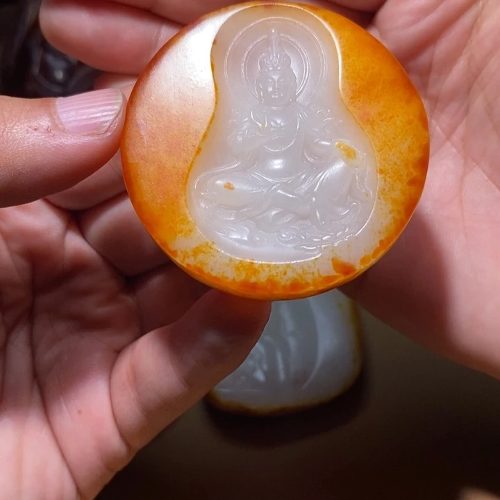 用***1和田玉未镶嵌颈饰