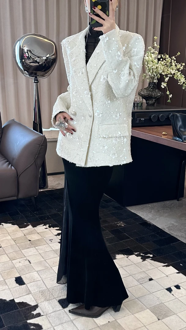 GaiQu“花朵”设计师款手工花朵亮片显瘦收腰轻奢重工调性宽肩外套