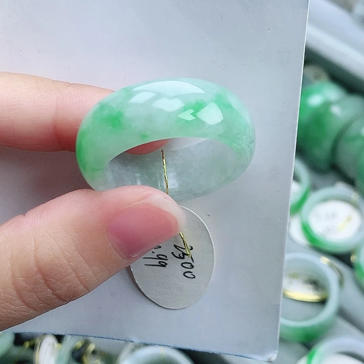 翡翠未镶嵌戒指31.32号