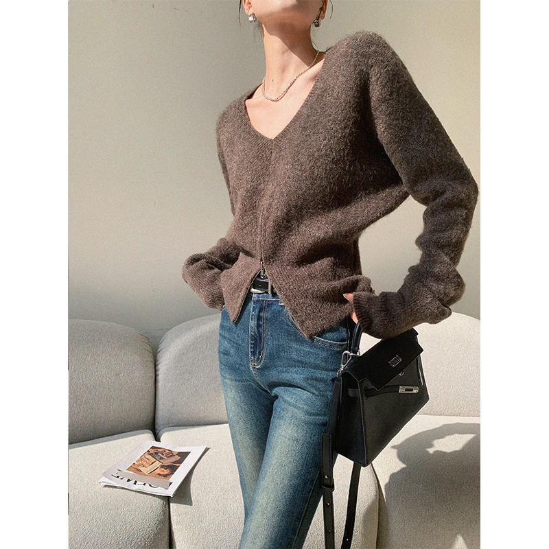 JWUNIQUE 棕色长袖V领软糯毛衣女春季2025年新款收腰显瘦百搭上衣