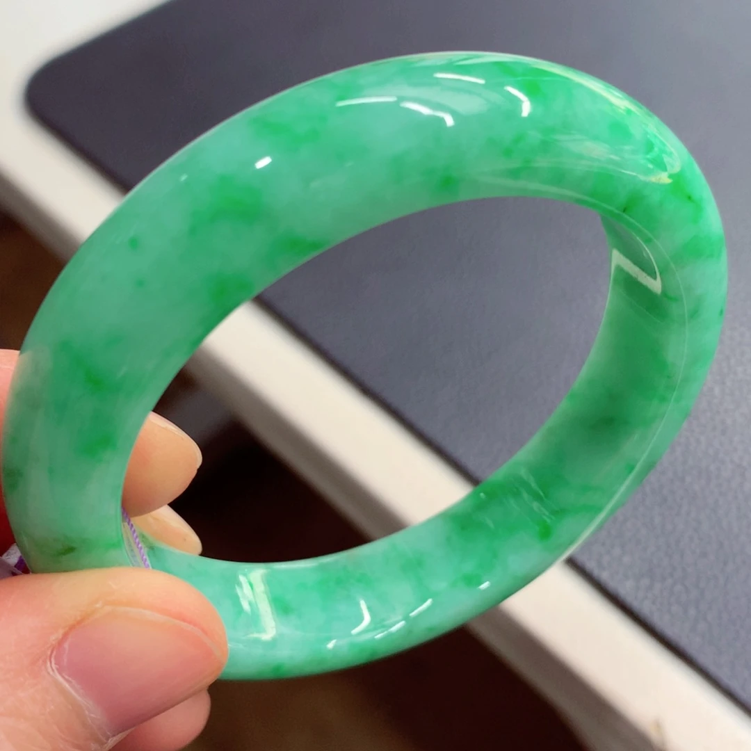 未镶嵌手镯翡翠翡翠