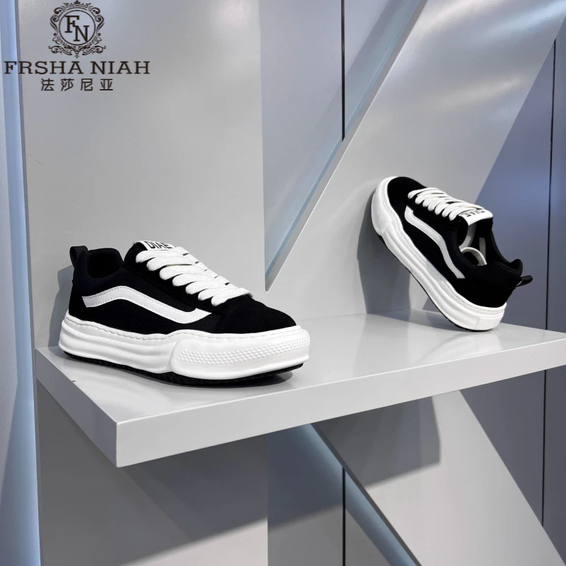 法莎尼亚男款厚底板鞋秋季新款轻便透气防滑耐磨干净感痞帅男鞋子