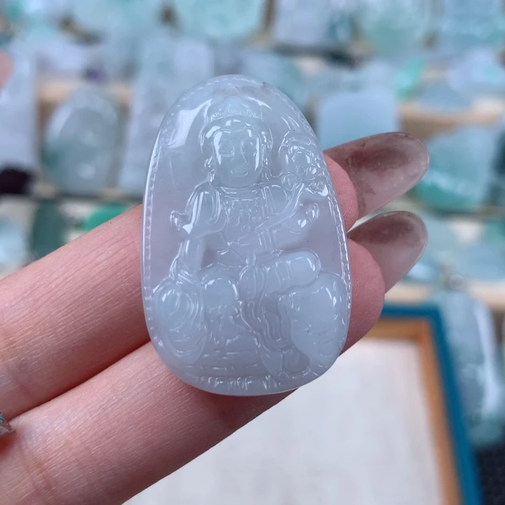 翡翠未镶嵌颈饰普贤菩萨吊坠