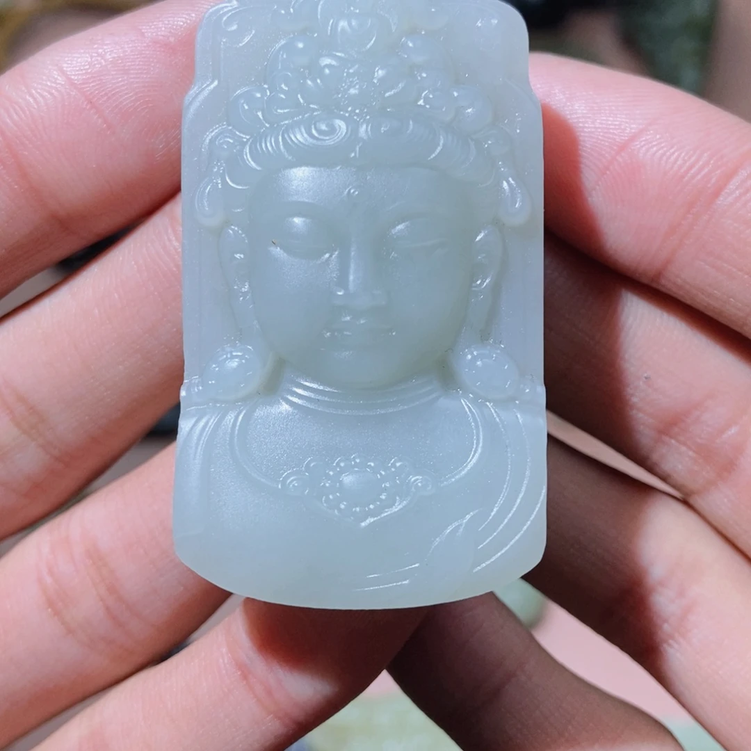 和田玉颈饰未镶嵌定制