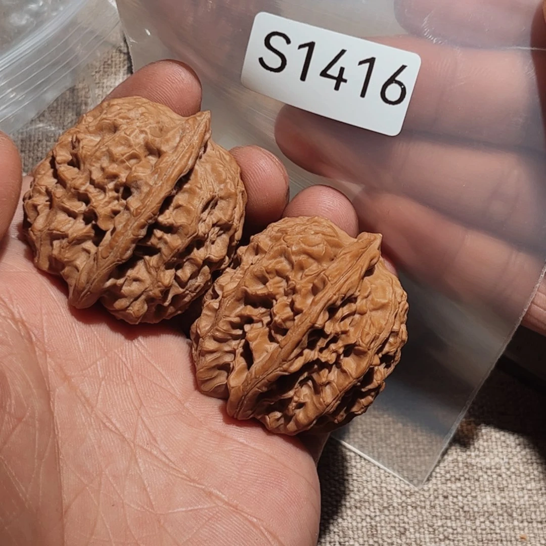 文玩核桃吊坠马老四