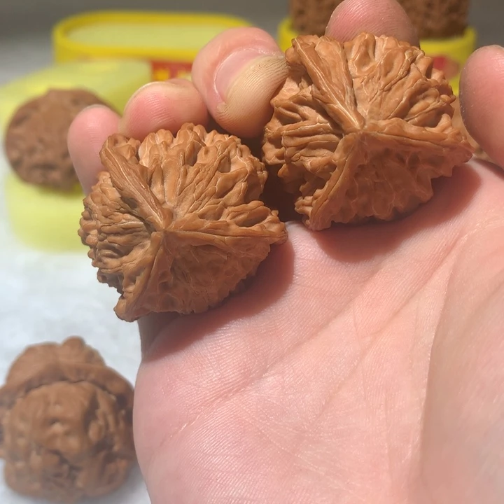 把件文玩核桃38全品盘山三棱