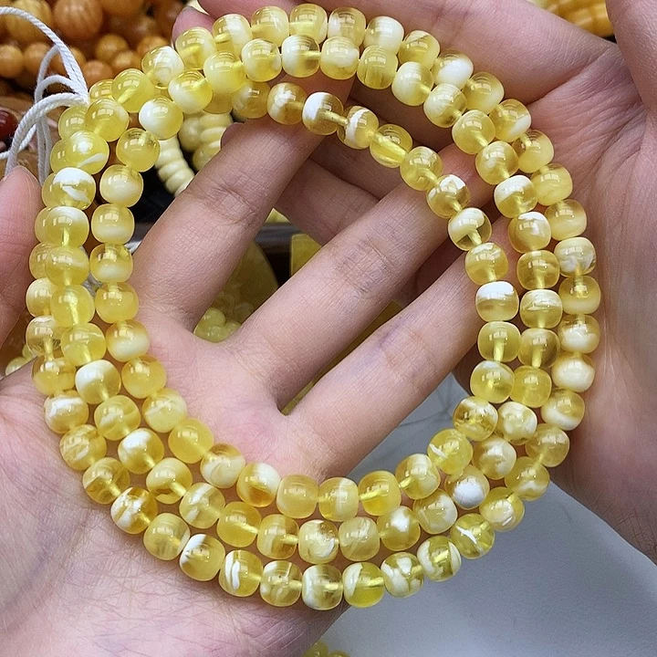 小***士蜜蜡未镶嵌珠宝奇石