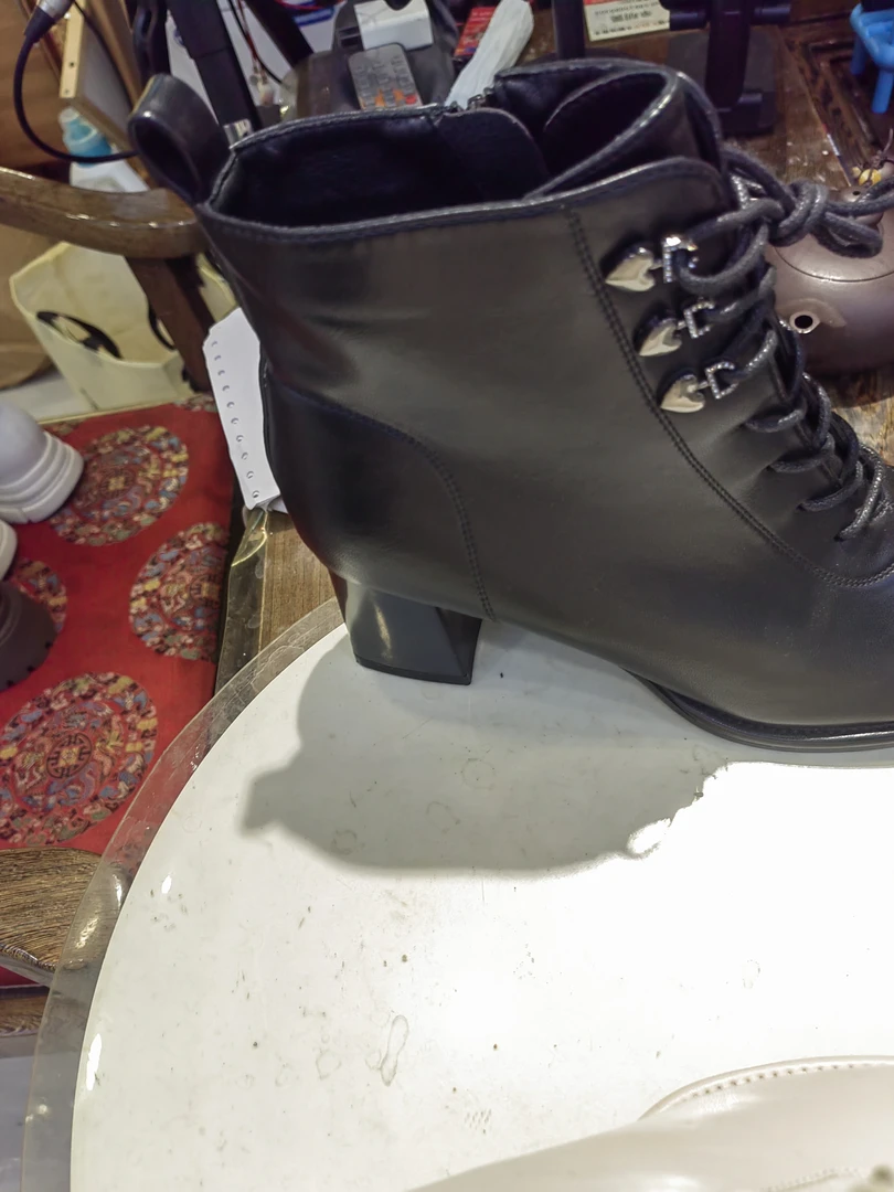 纯色缝制圆头秋冬中跟胶粘马丁靴女靴高跟时尚