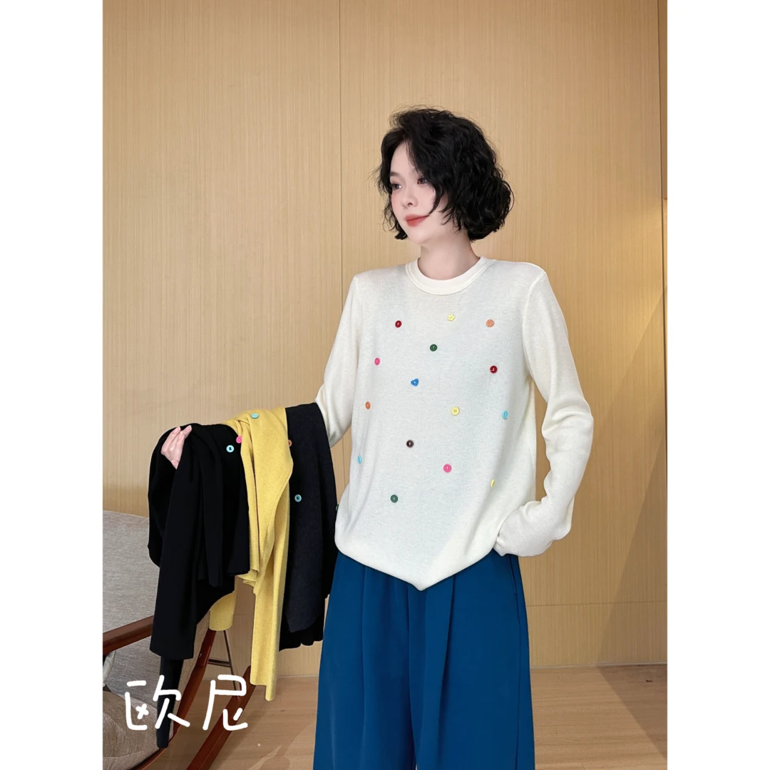 欧尼私服 2025冬季新款立体纽扣圆领显瘦百搭打底衫2510C6996