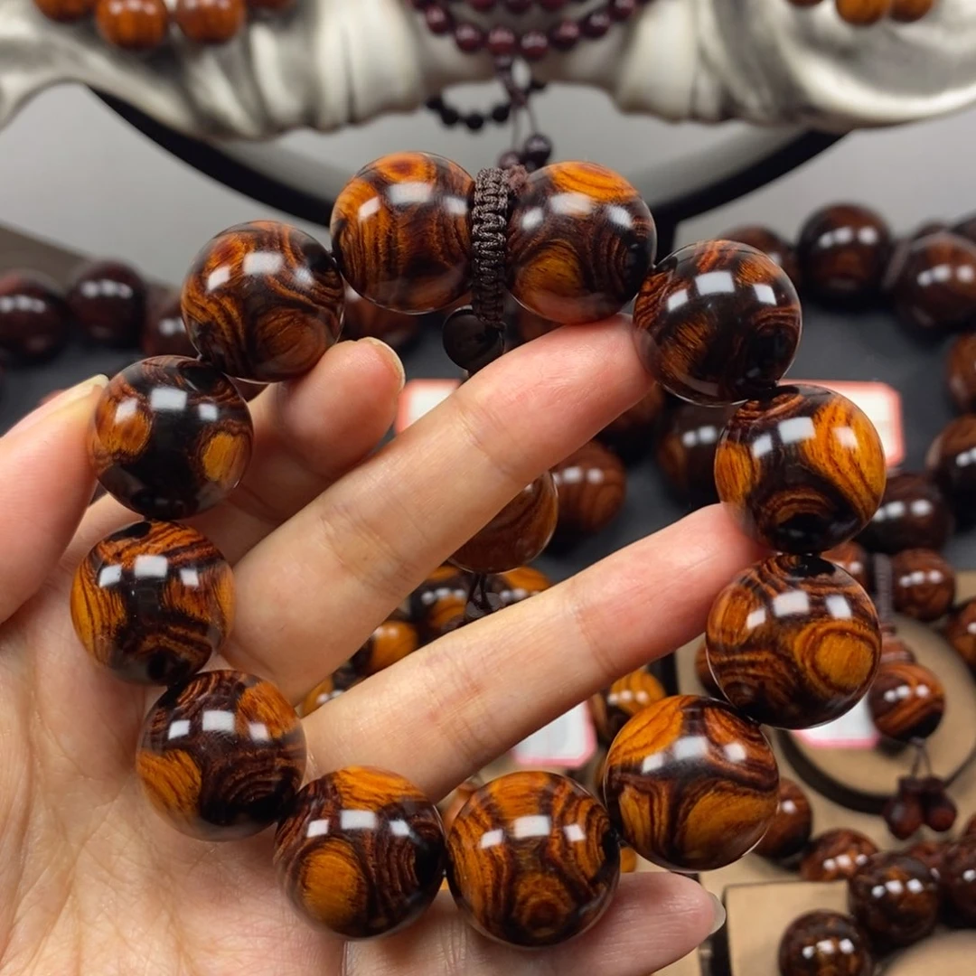 【闪购商品】黄花梨/降香黄檀2.0高货黄金底对眼鬼脸