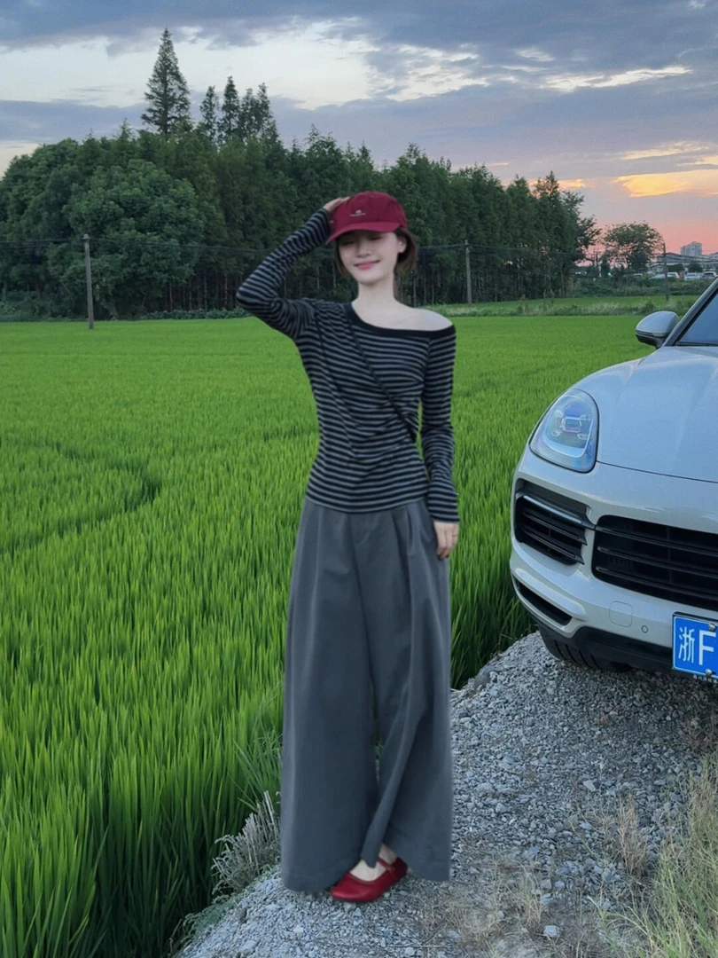 【初秋傍晚】秋季时尚Ins风高级感灰色条纹上衣减龄显瘦灰色阔腿裤