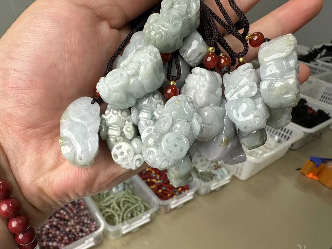 天然正品翡翠A货貔貅吞金兽吊坠