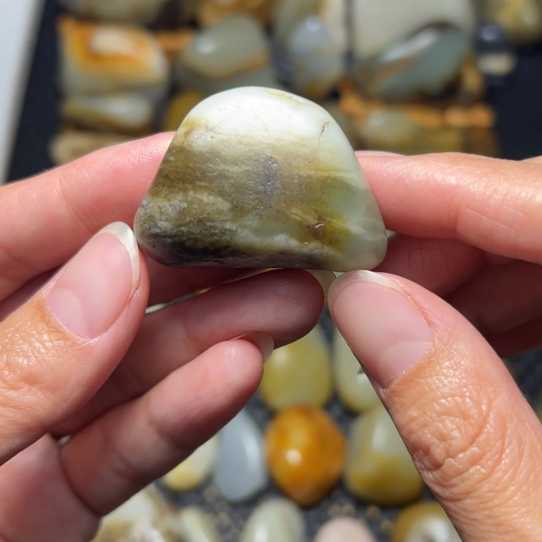 和田玉未镶嵌把件3