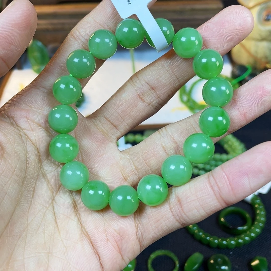 和田玉（碧玉）未镶嵌颈饰