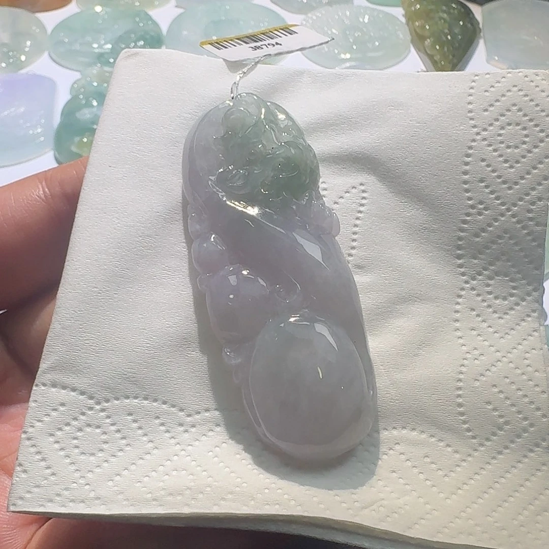 翡翠未镶嵌颈饰吊坠