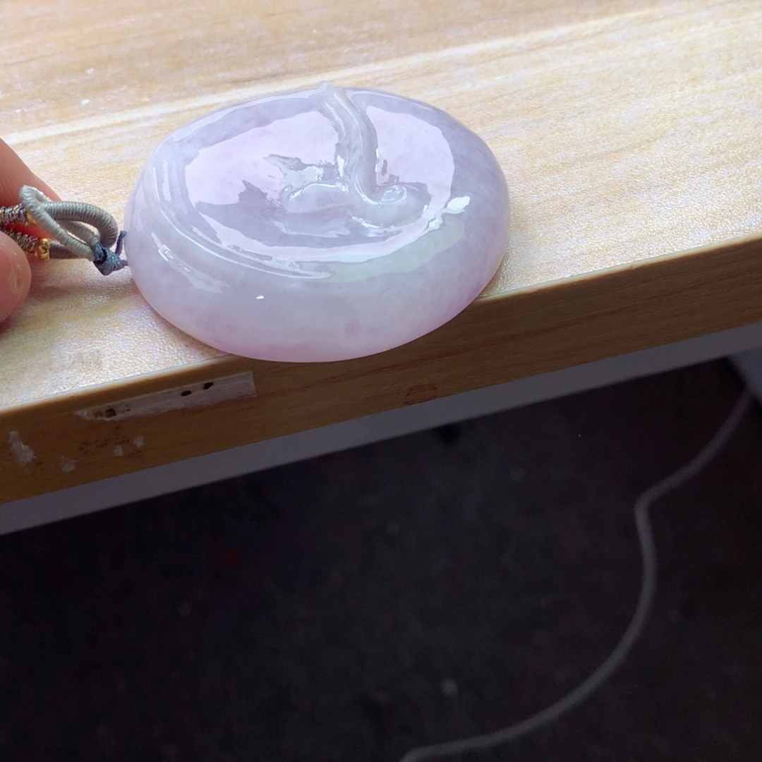 翡翠颈饰未镶嵌吊坠