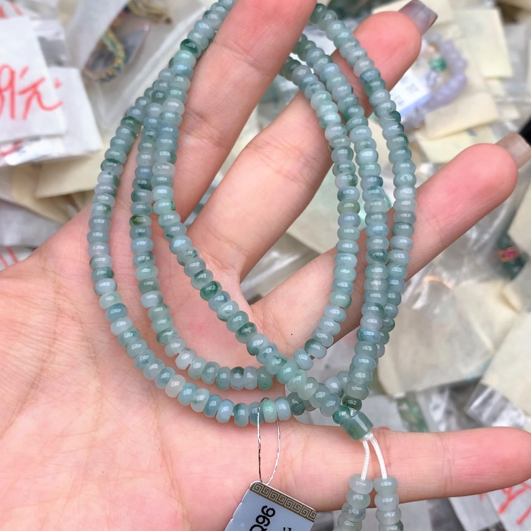 未镶嵌挂件翡翠….