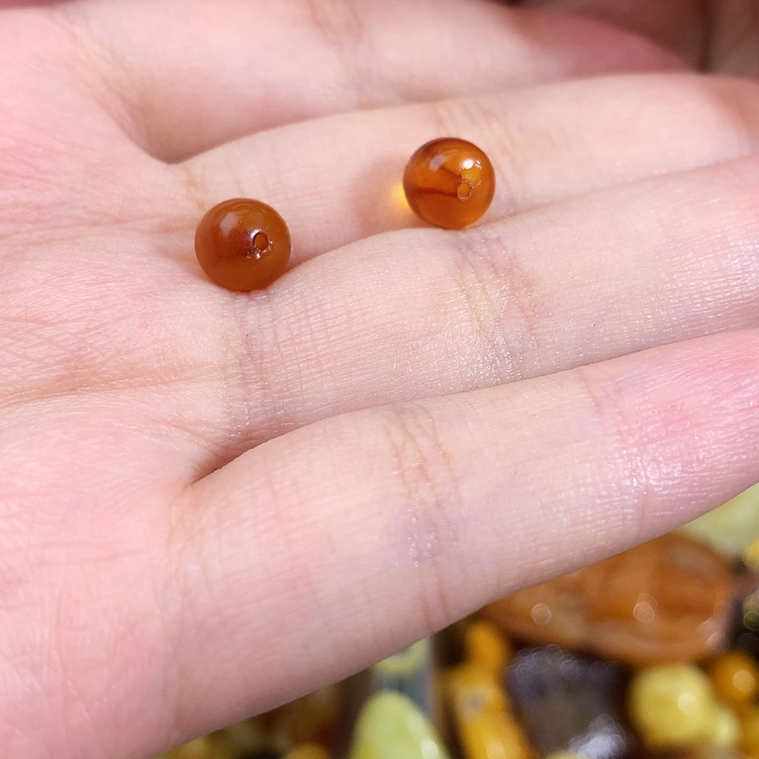 未镶嵌琥珀珠宝奇石