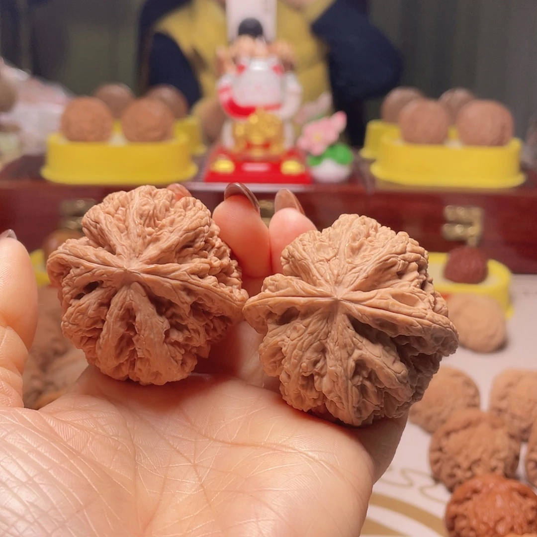 文玩核桃吊坠大粗筋