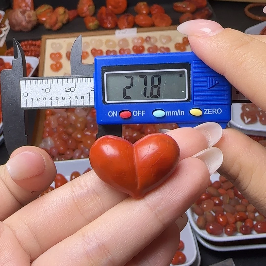 南红玛瑙未镶嵌颈饰