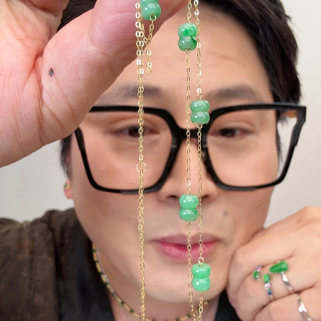 翡翠18K金镶嵌颈饰一件