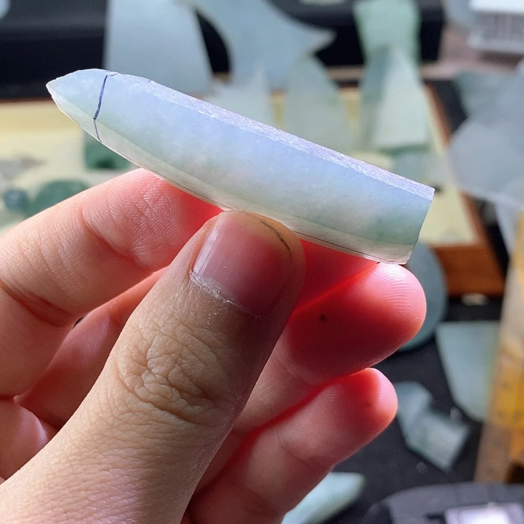 翡翠未镶嵌颈饰定制