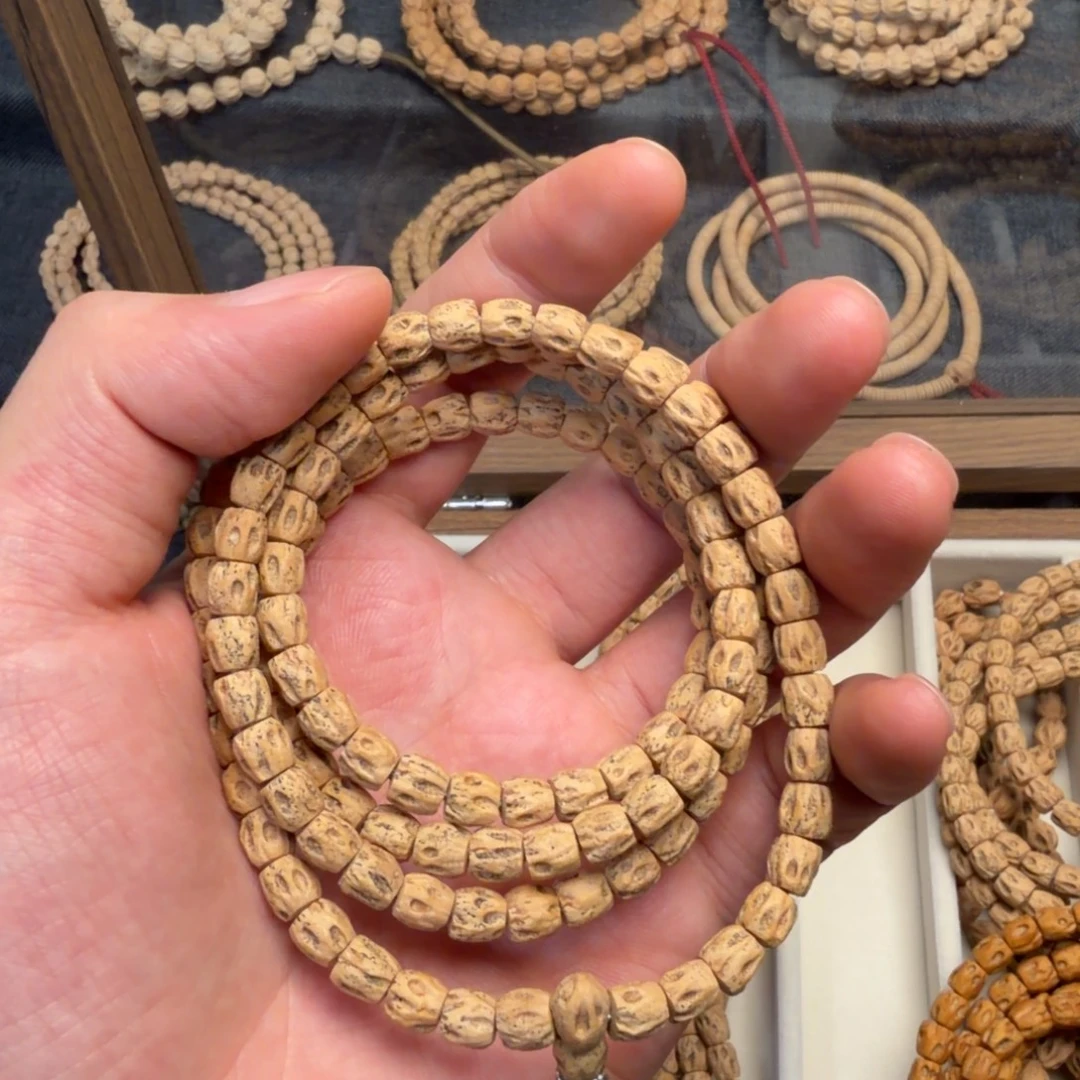 甄***能吊坠柏香籽/百香籽