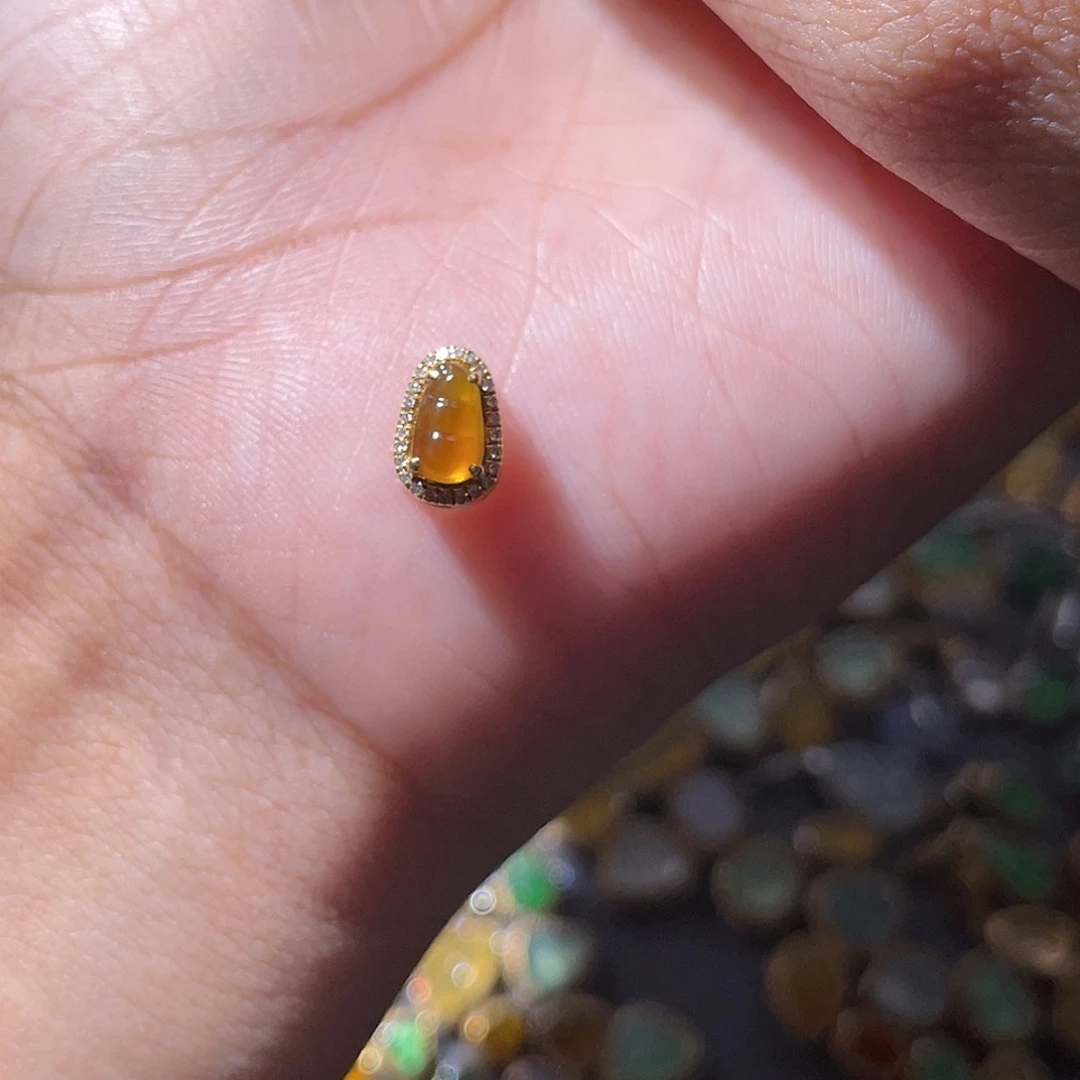 吊坠(不含链)18K金镶嵌翡翠