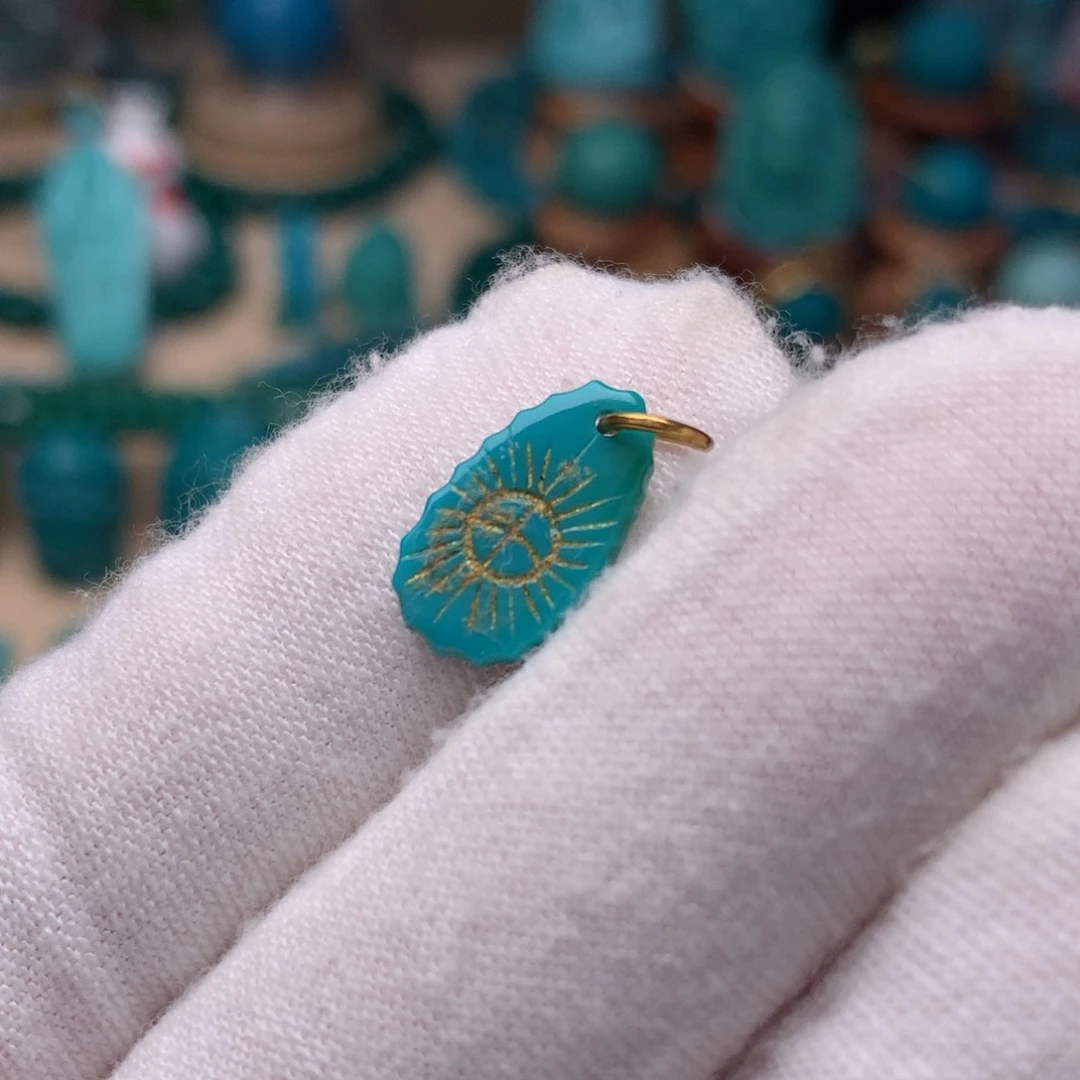 未镶嵌绿松石珠宝奇石精品侧挂