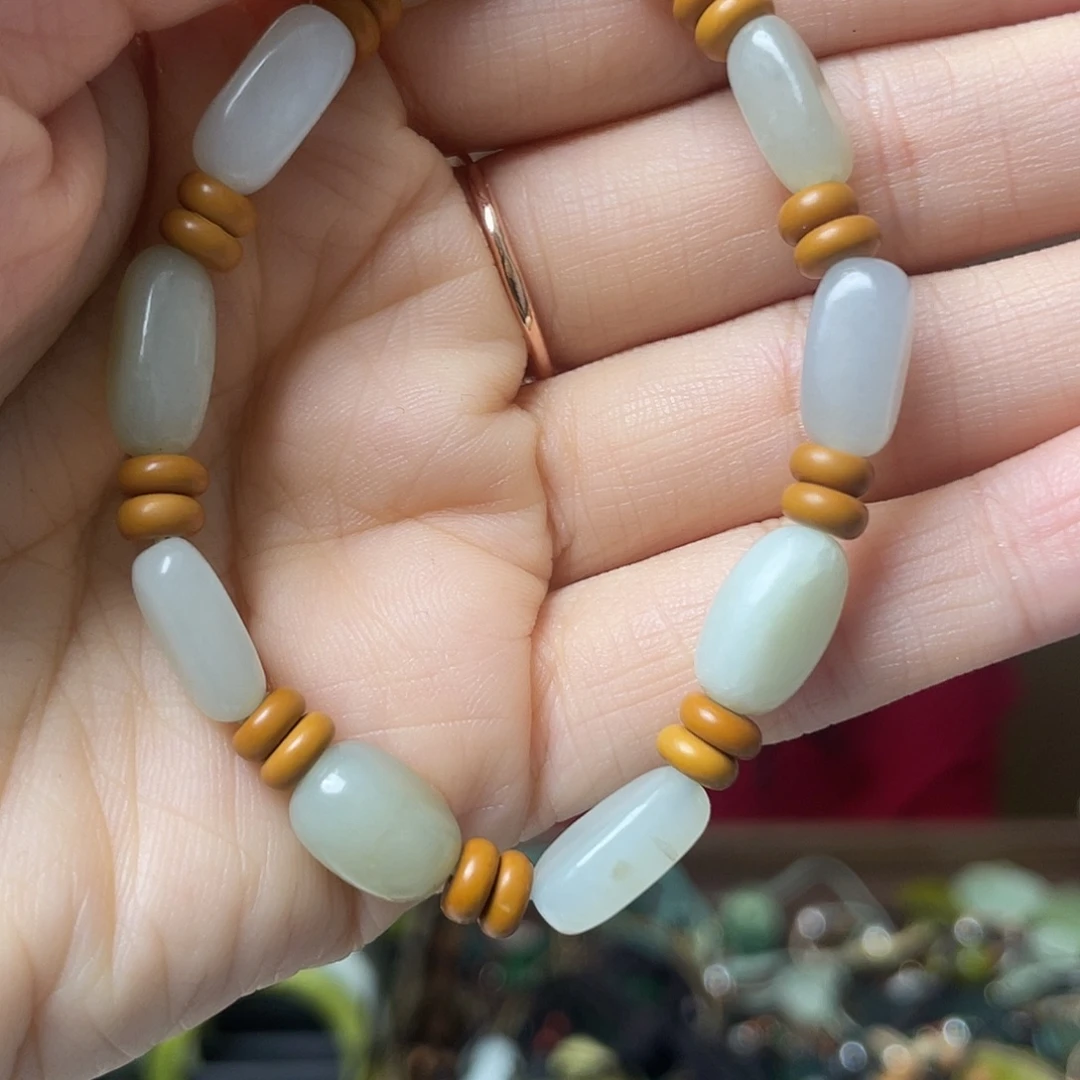 和田玉（糖玉）未镶嵌颈饰