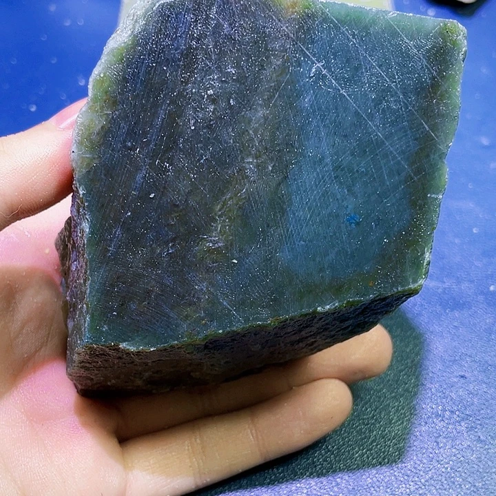 未镶嵌和田玉（糖玉）珠宝半成品