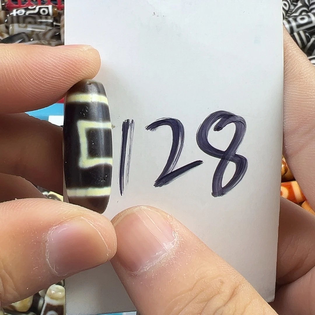 青***丘玛瑙/玉髓未镶嵌颈饰