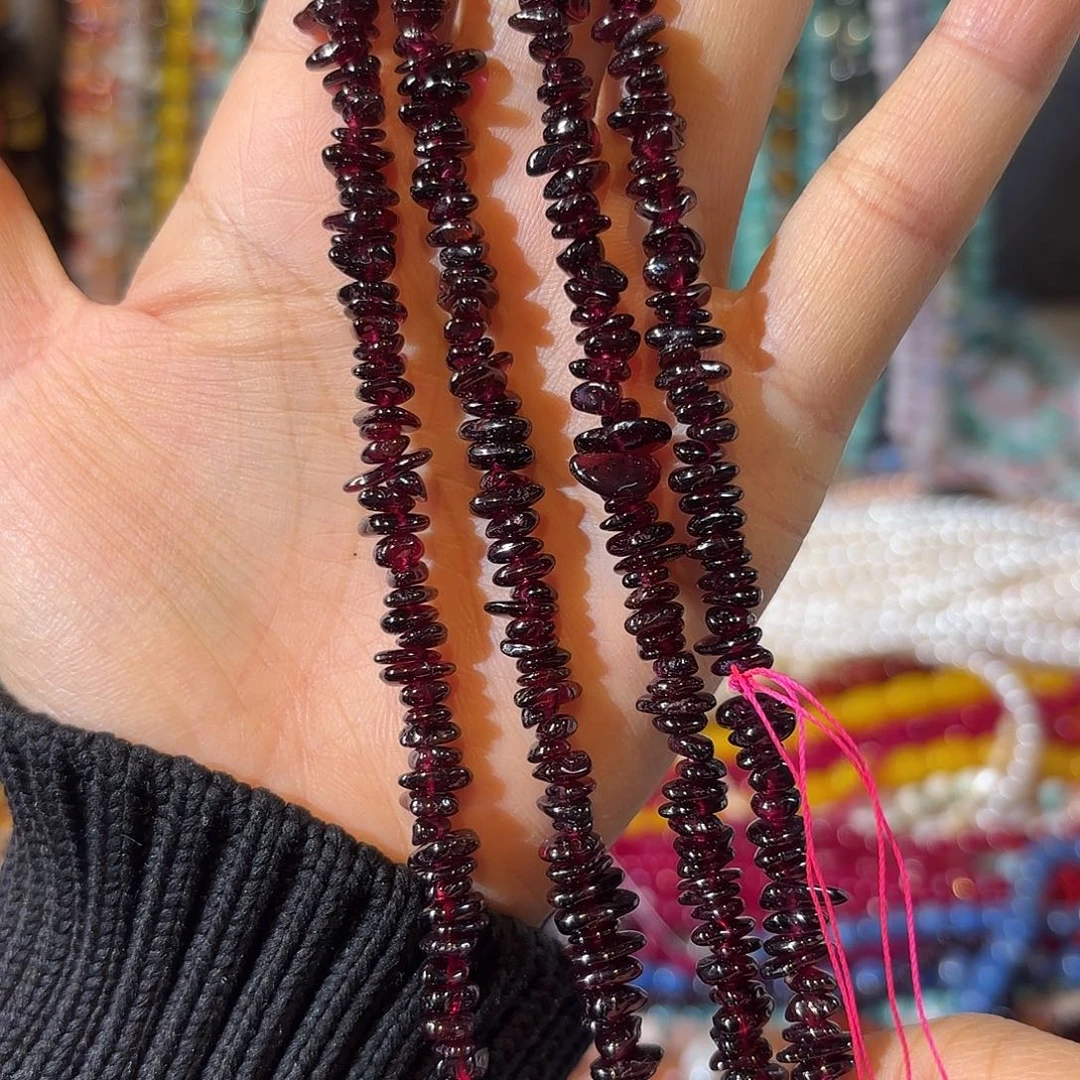 玛瑙/玉髓未镶嵌珠宝半成品石榴石碎石一条75cm