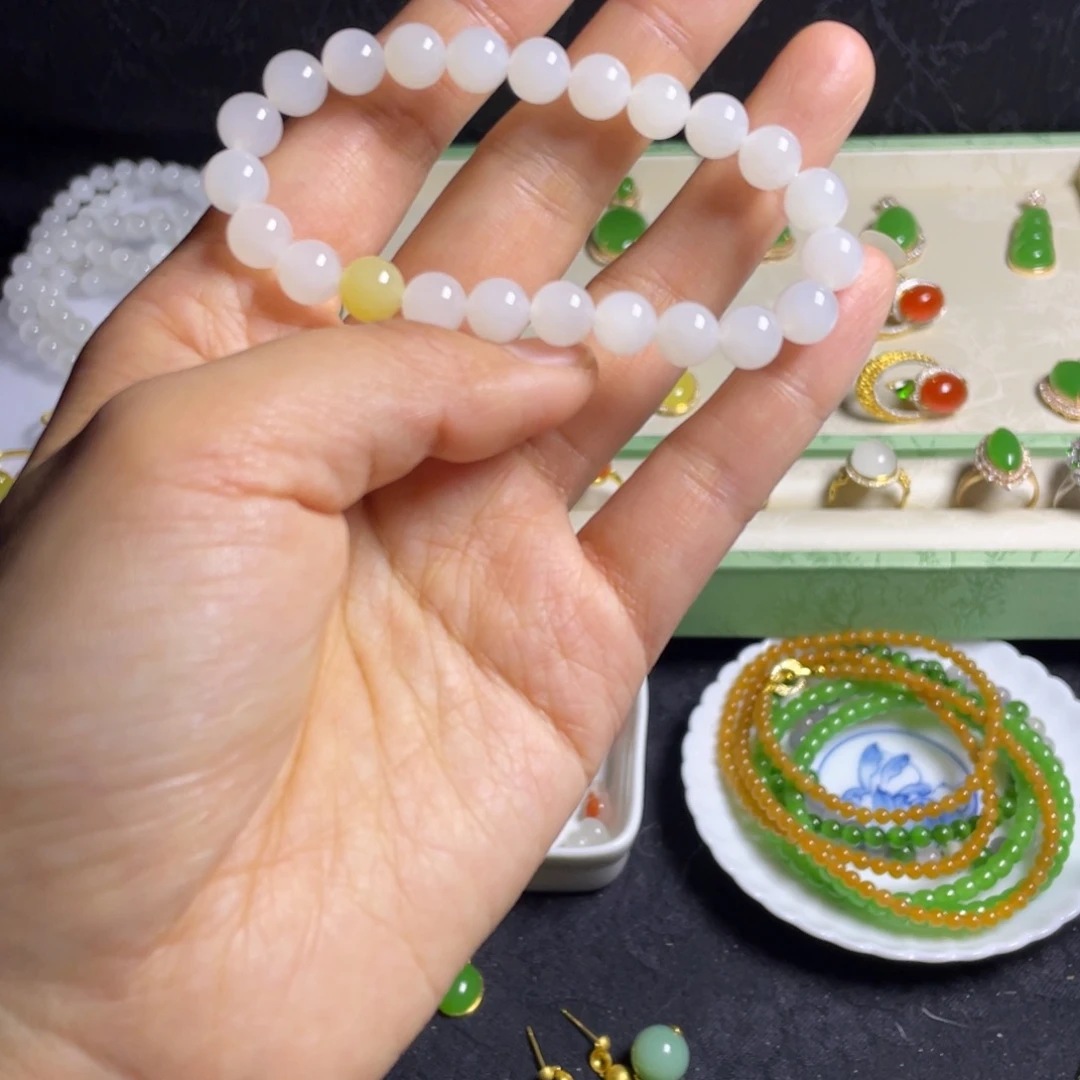 和田玉未镶嵌手串