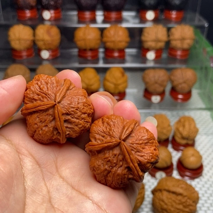 把件文玩核桃鸿运三棱32