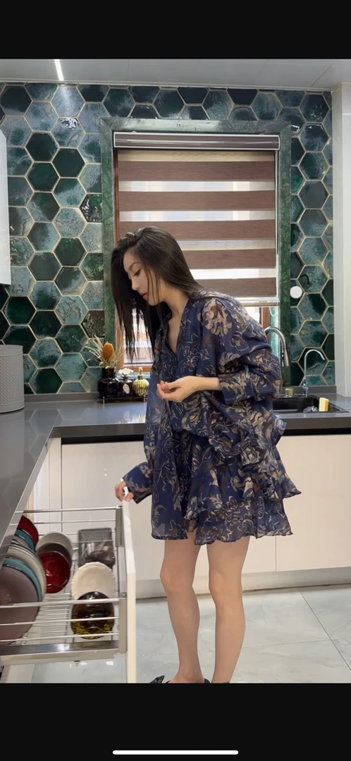 3526意境碎花衬衫荷叶边裤裙