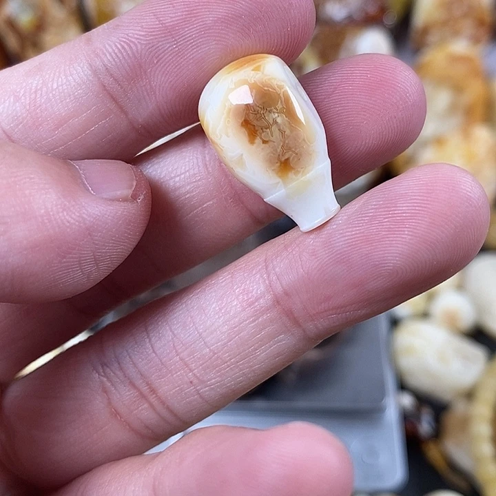 裸石琥珀未镶嵌我