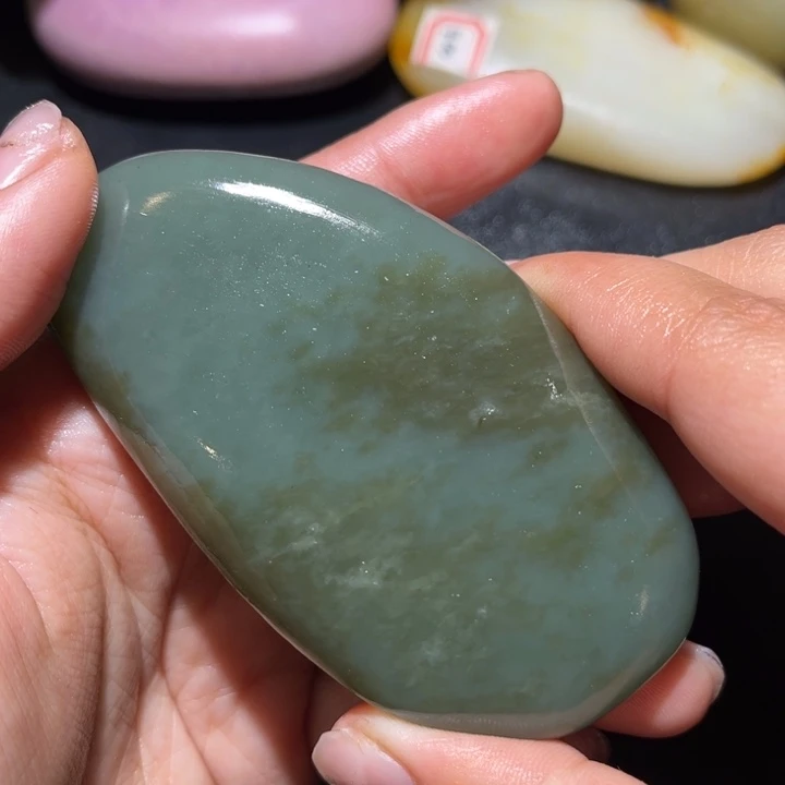 和田玉未镶嵌珠宝奇石