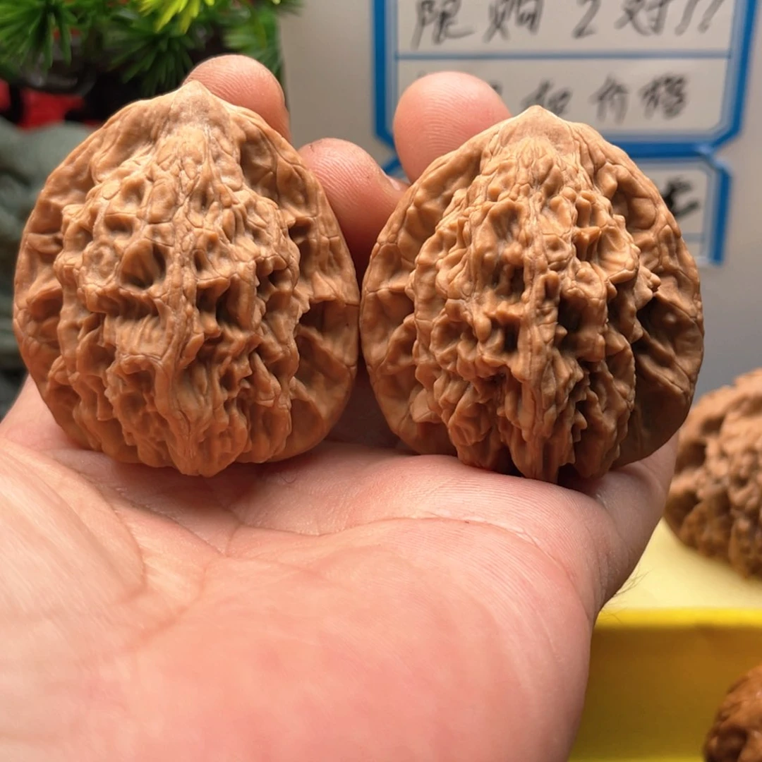 文玩核桃吊坠41麦穗虎头