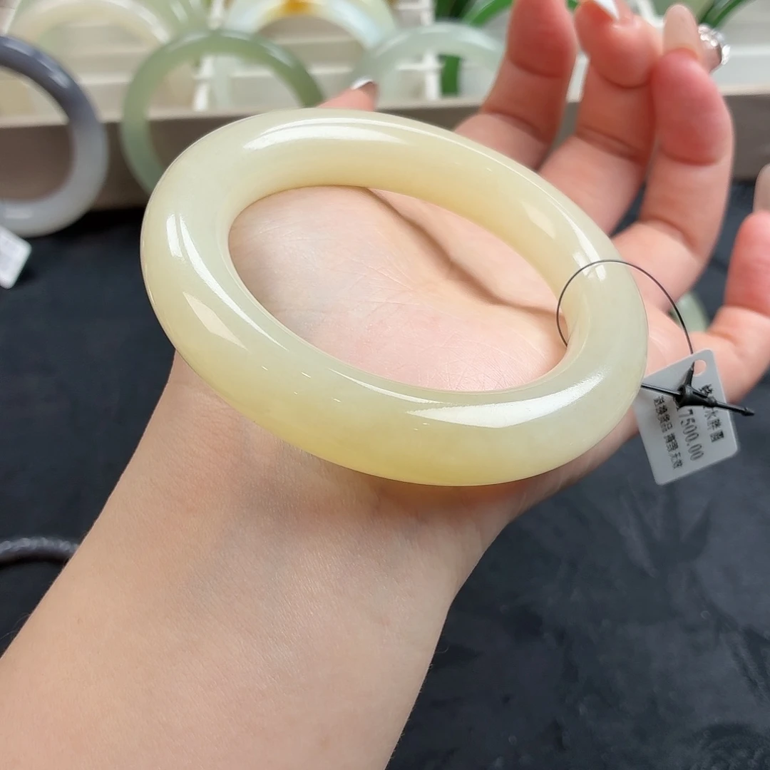 和田玉未镶嵌手镯蜂蜜水清透温润特色39