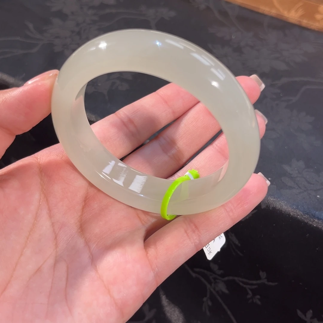 和田玉未镶嵌手镯冰绿晴宽版高冰